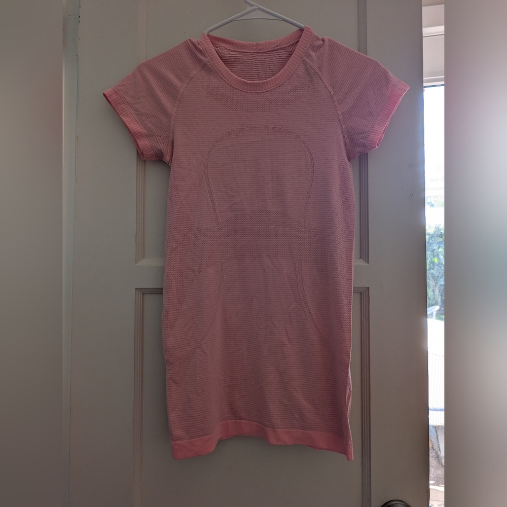 NWOT Lululemon Swiftly Tech Short Sleeve Crew Top Shirt Heathered Pink Size 4 - Picture 4 of 6